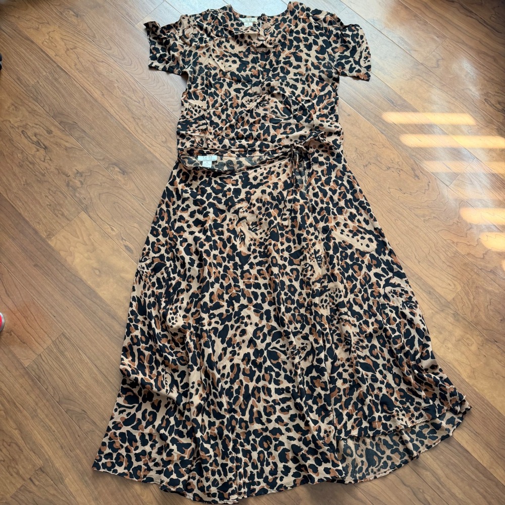 Fu Da 100% Silk Leopard Print 2 Piece Set Blouse and Wrap Midi Skirt Small